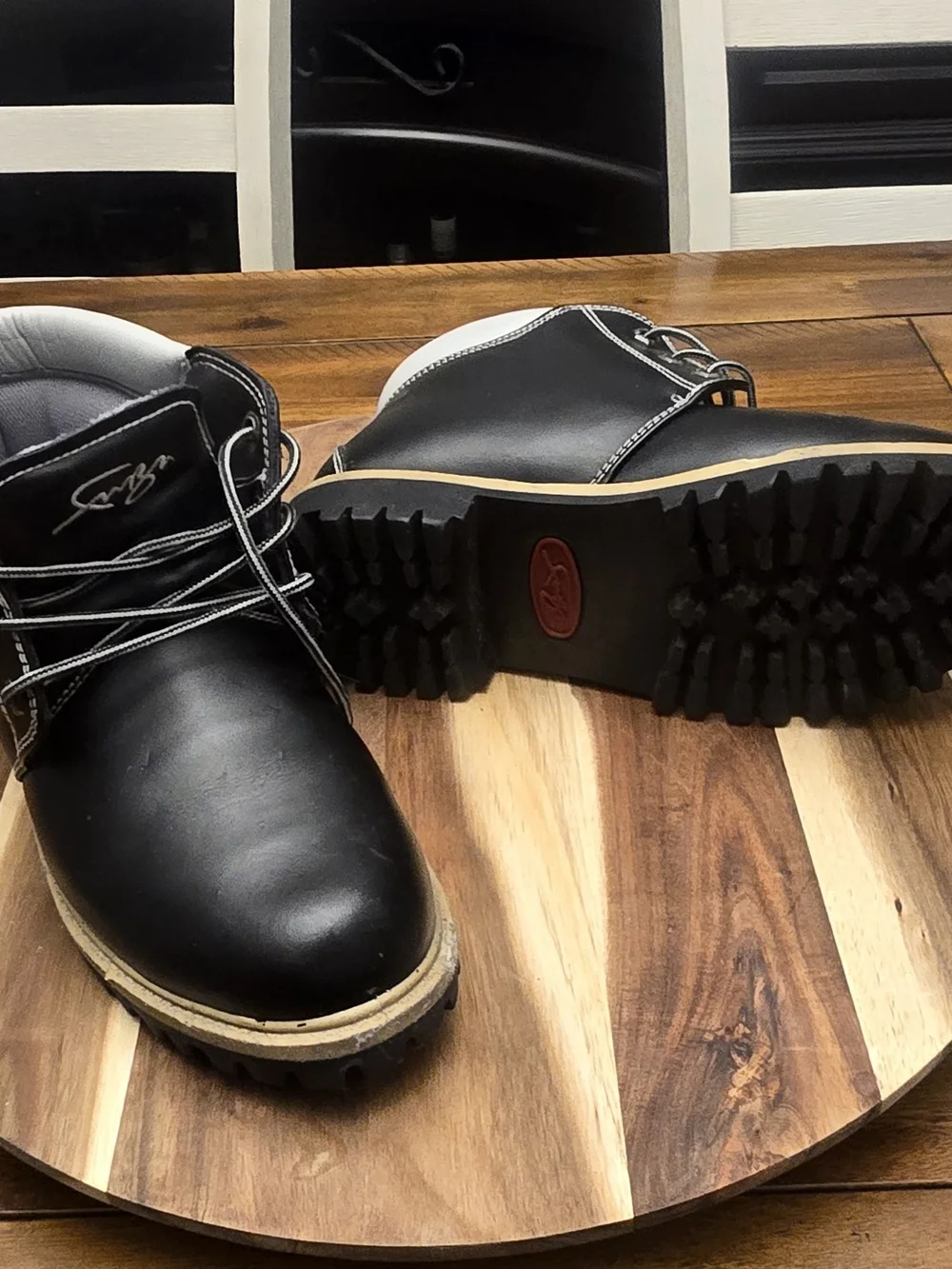 Vintage Early 90s FUBU Black Leather Lug Sole Hiker Boots Men’s 8.5 - Women's 10
